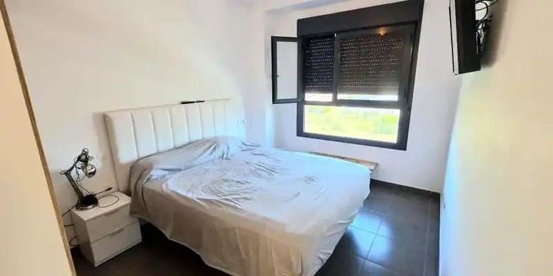 Schlafzimmer von Wohnung zum Verkauf in Vinaròs mit Klimaanlage, Abstellraum und Möbliert