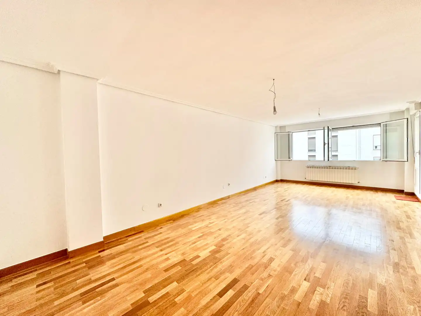 Penthouse with lift for sale in Manuel Iradier Kalea, imagen 3