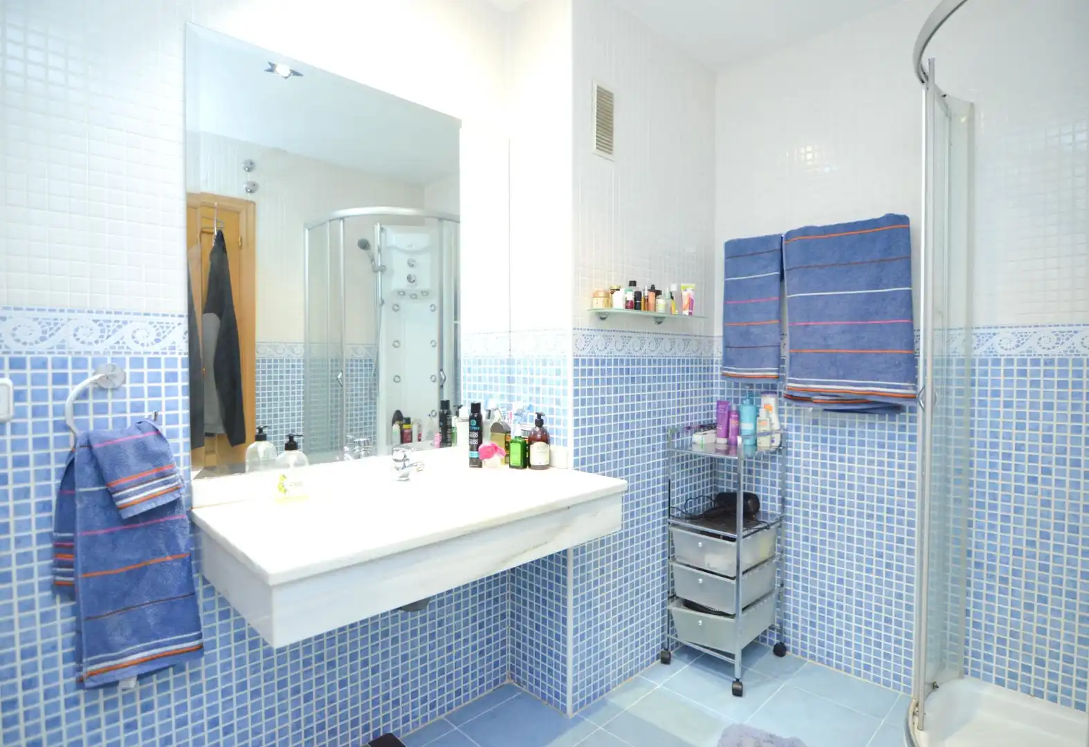Bathroom of Detached homes for sale in Griñón  with Heating, Private garden and Terrace