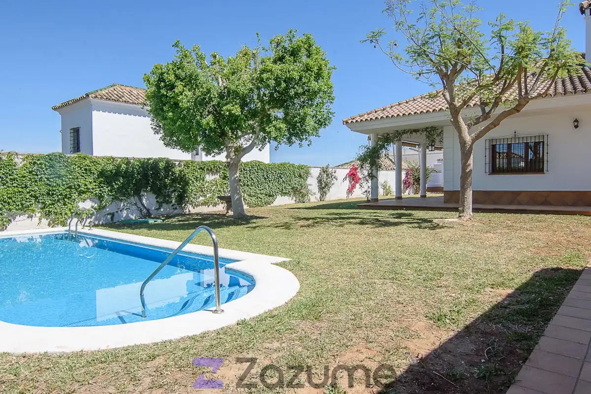 Garden of Houses for rent in Arcos de la Frontera  with Air Conditioner, Private garden and Swimming Pool