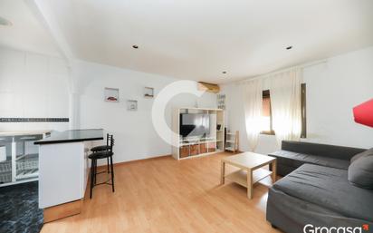 Living room of Flat for sale in Cornellà de Llobregat  with Air Conditioner, Heating and Parquet flooring