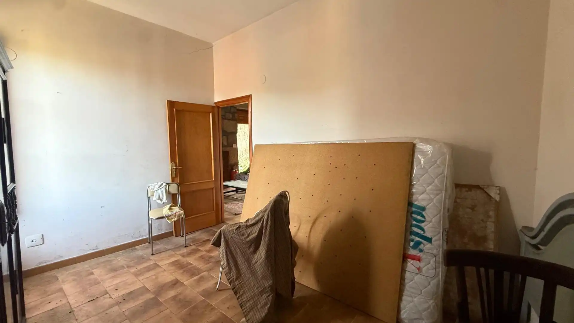 Dormitori de Casa o xalet en venda en Toén amb Jardí privat, Moblat i Balcó
