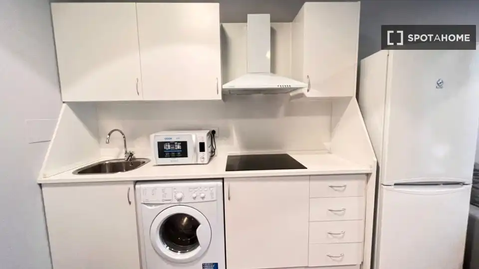 Flat for rent in Almenara -Ventilla