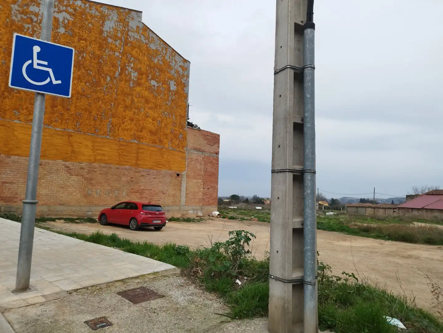 Terrenos y solares en venta en mostain 6