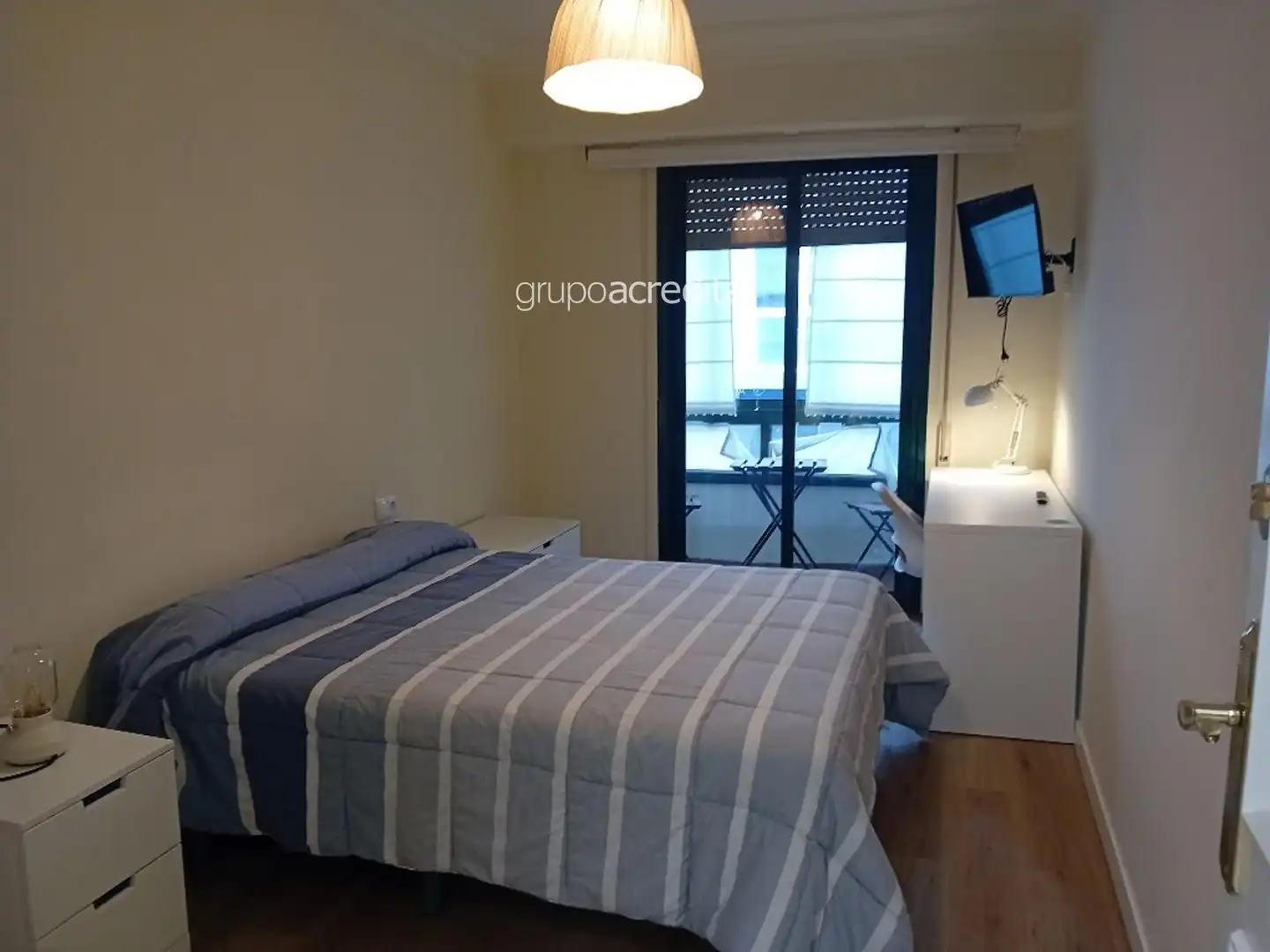 Flat for sale in Rosalía de Castro, 47, Ensanche - Sar
