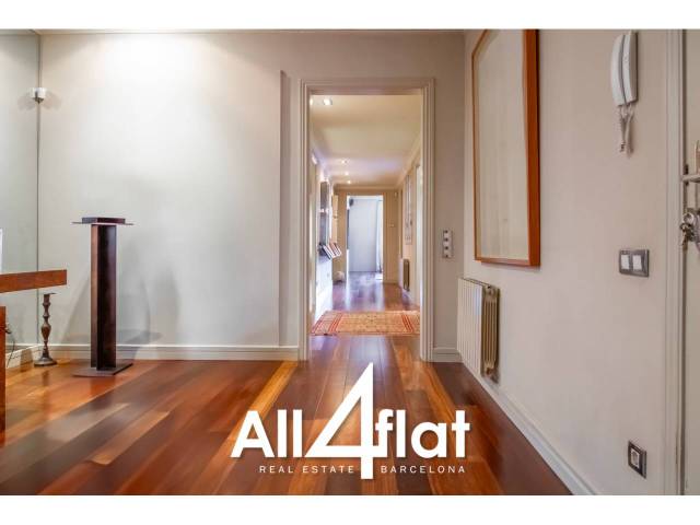 Piso en Venta en Calle Pau Claris en Dreta de l'Eixample