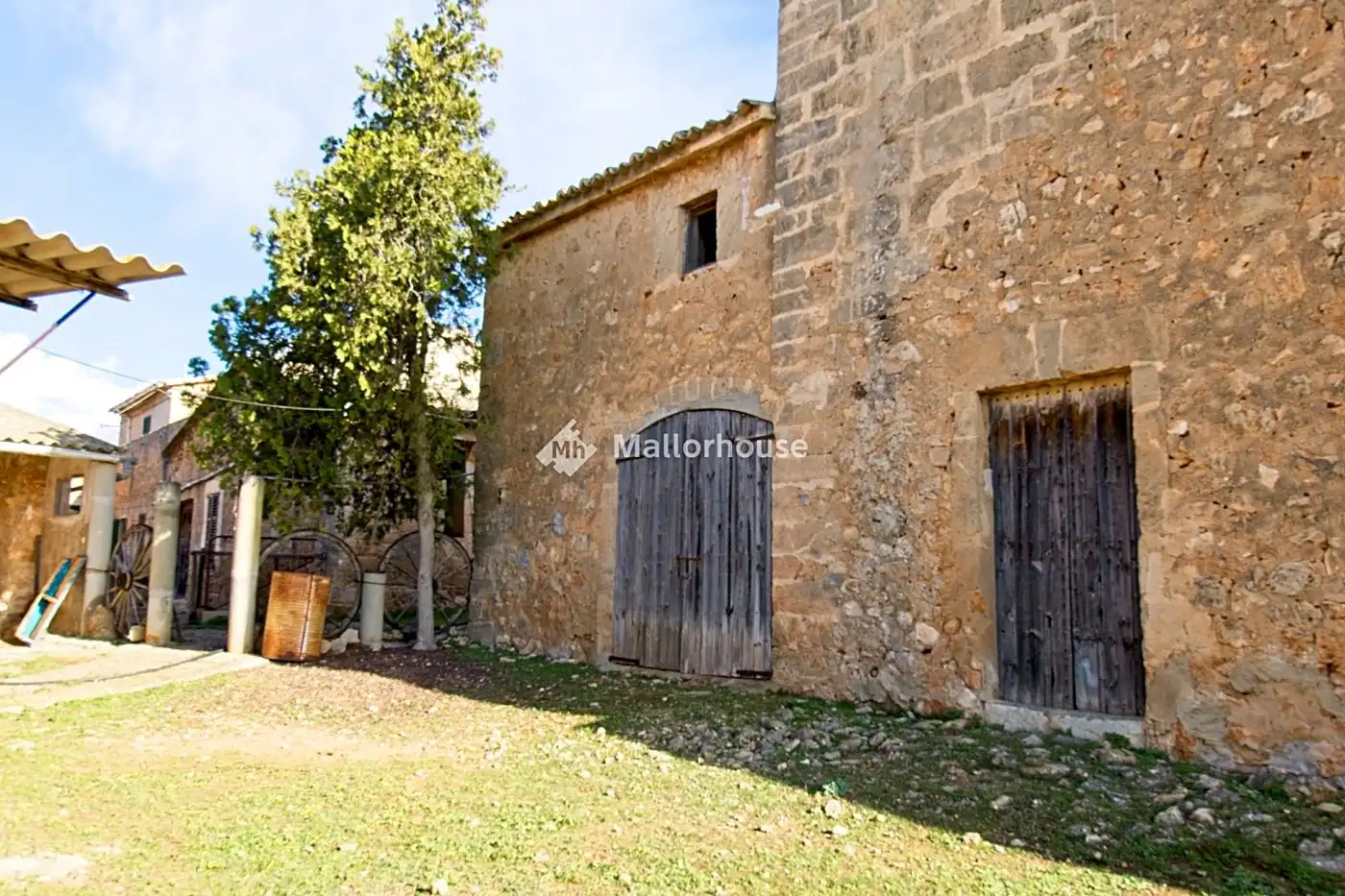 Vista exterior de Finca rústica en venda en  Palma de Mallorca amb Jardí privat, Terrassa i Traster
