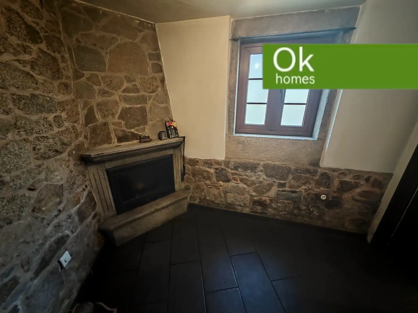 Wohnzimmer von Country house zum Verkauf in Guitiriz mit Heizung, Parkett und Abstellraum