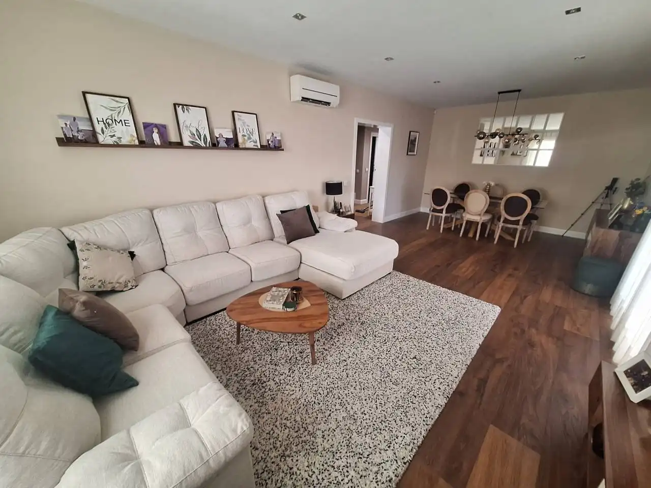 Sala de estar de Casa adosada en venta en Carranque con Aire acondicionado, Calefacción y Terraza