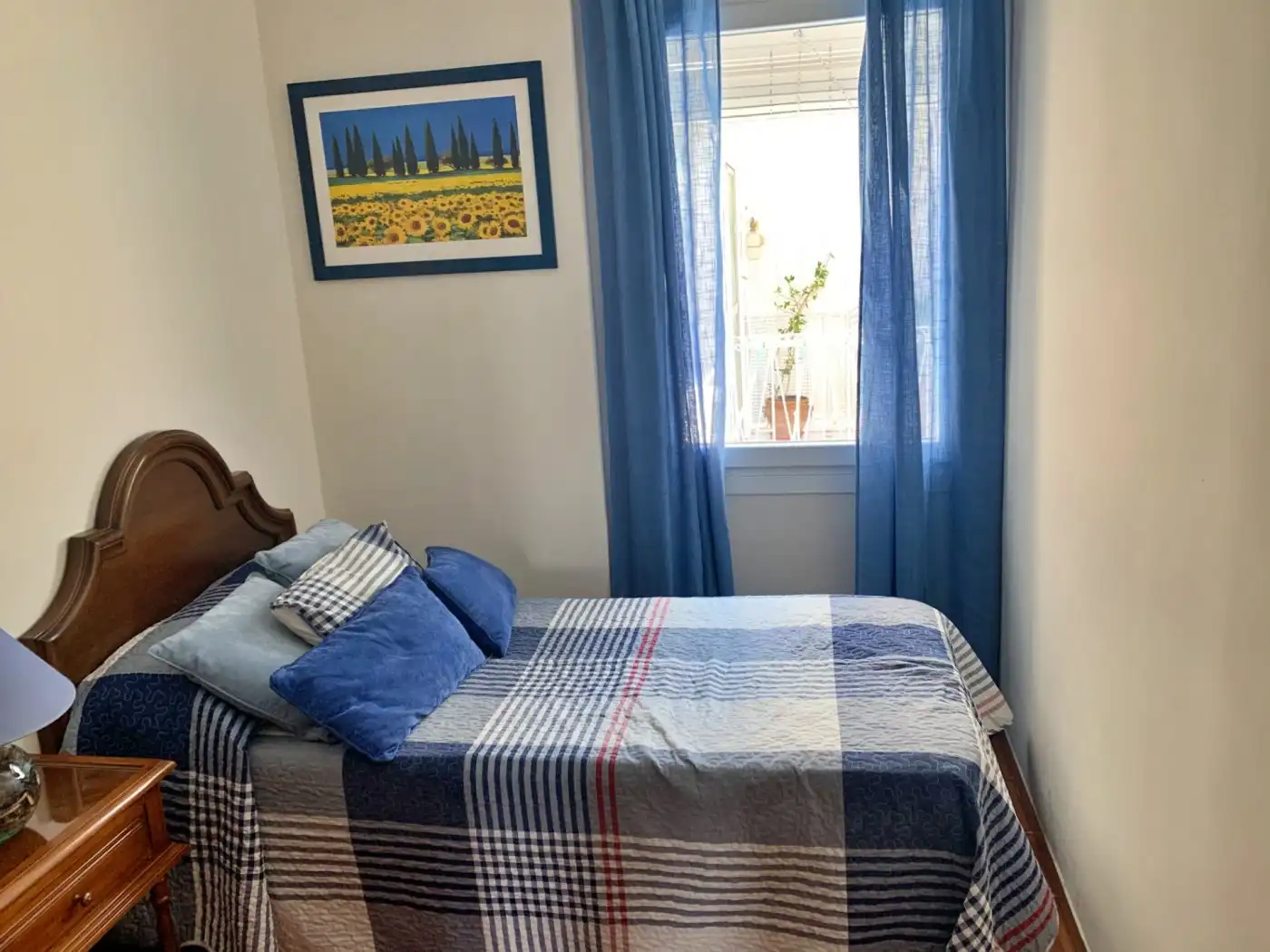 Habitación de Piso de alquiler en Málaga con Aire acondicionado, Calefacción y Amueblado