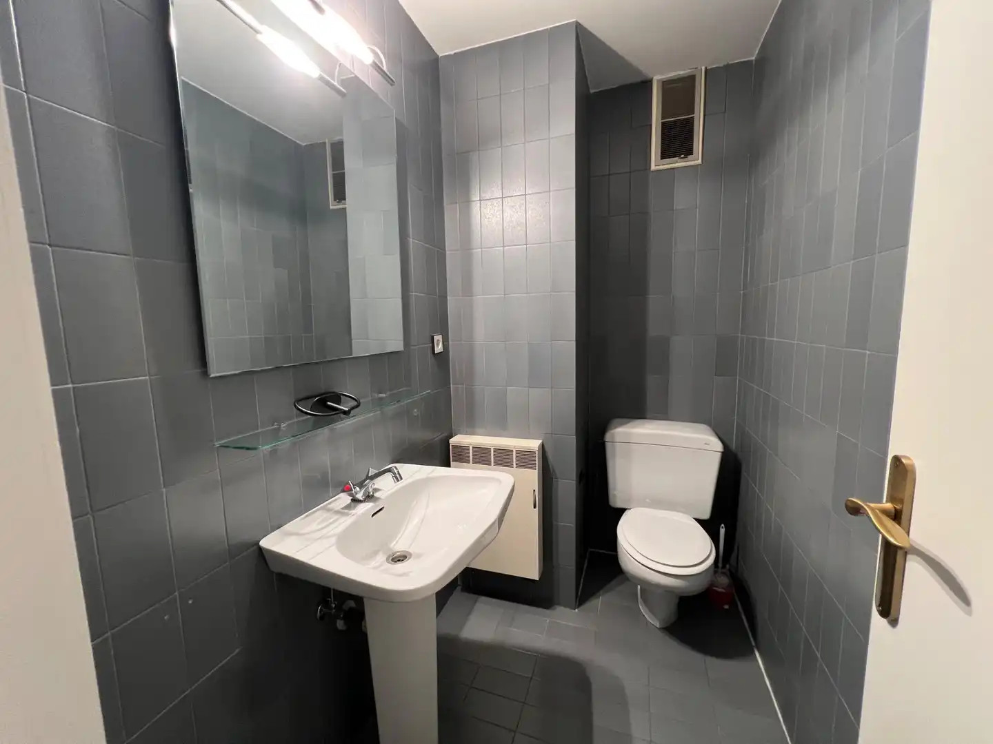 Bathroom of Flat for sale in  Pamplona / Iruña  with Heating, Furnished and Balcony