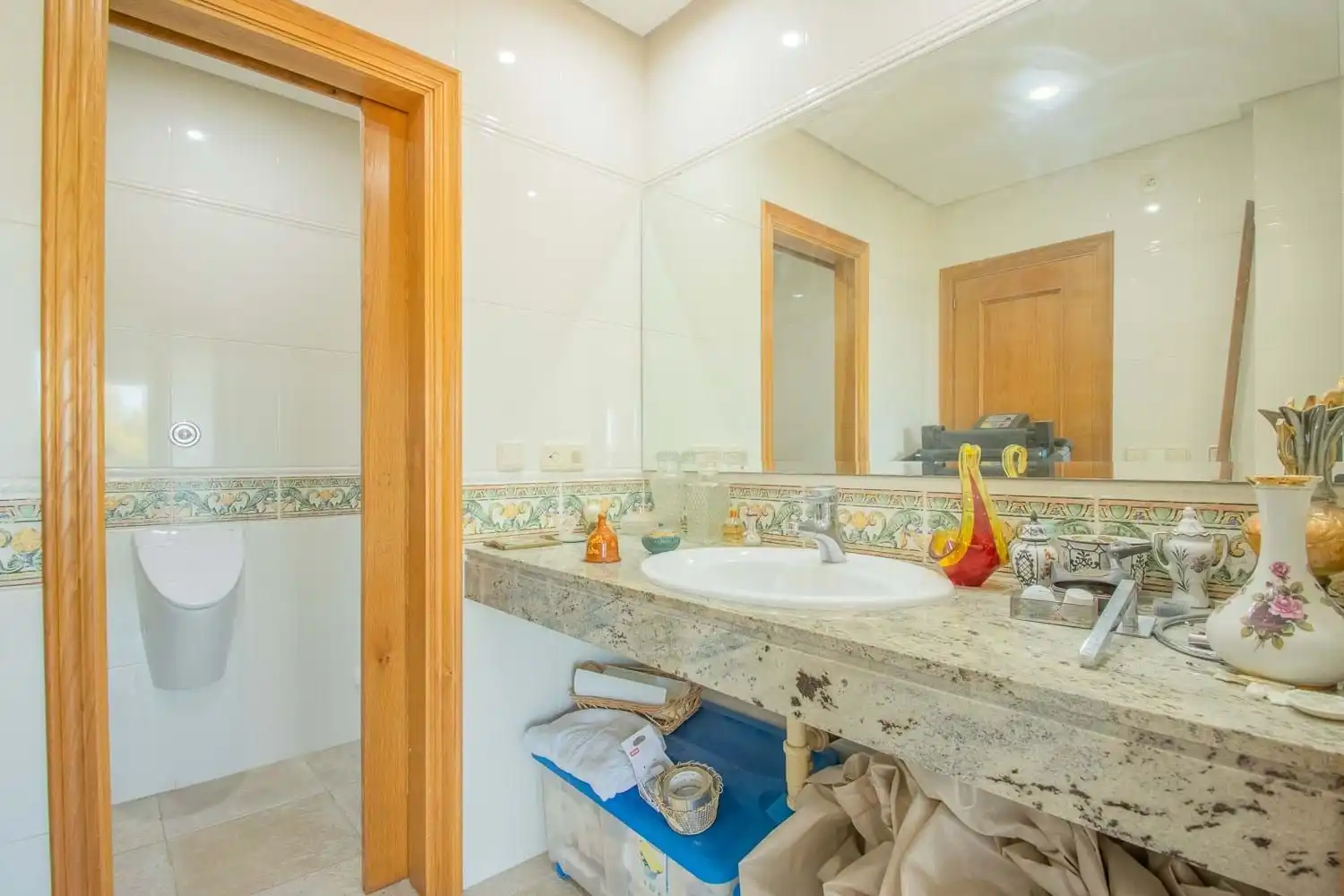 Bathroom of Houses for sale in Calvià  with Air Conditioner, Terrace and Balcony