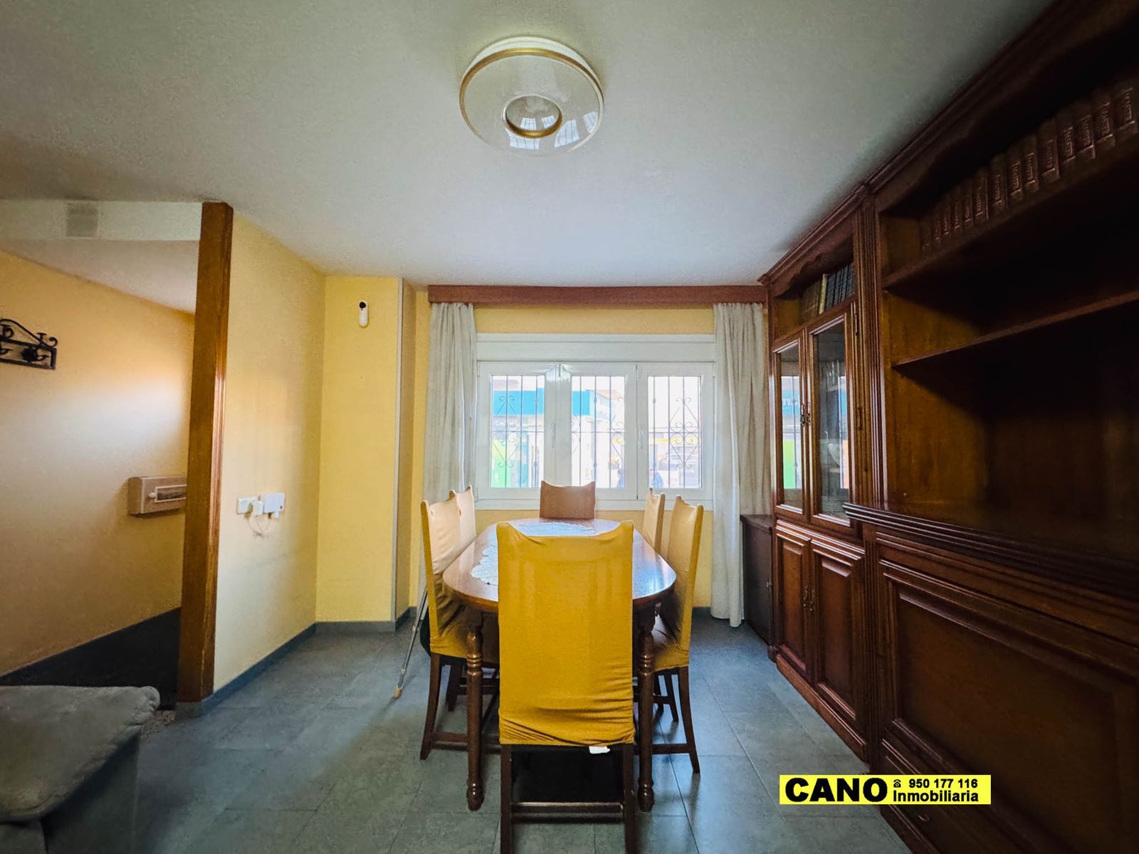 Menjador de Casa o xalet en venda en  Almería Capital