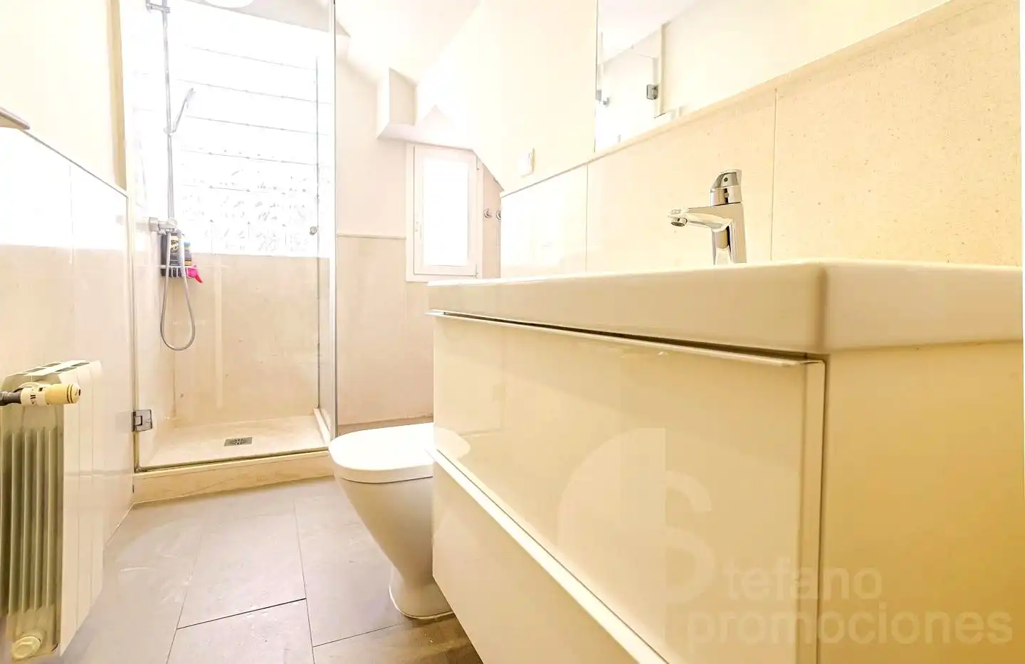 Baño de Ático de alquiler en Málaga con Aire acondicionado, Calefacción y Parquet
