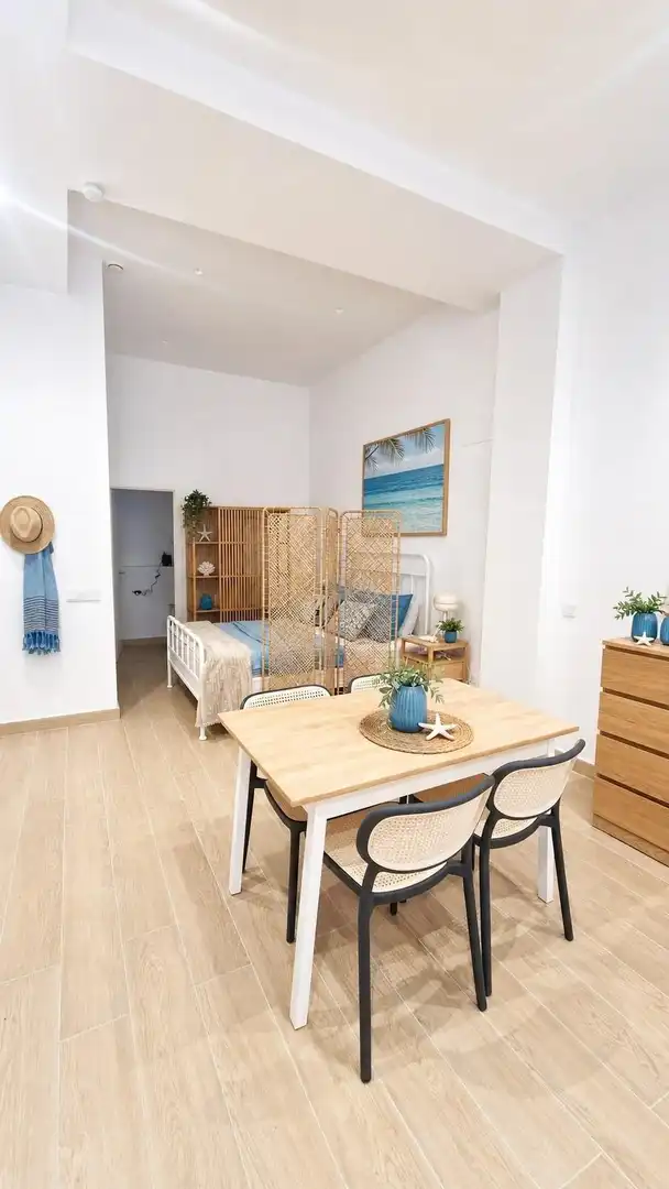 Dormitori de Planta baixa en venda en Cádiz
