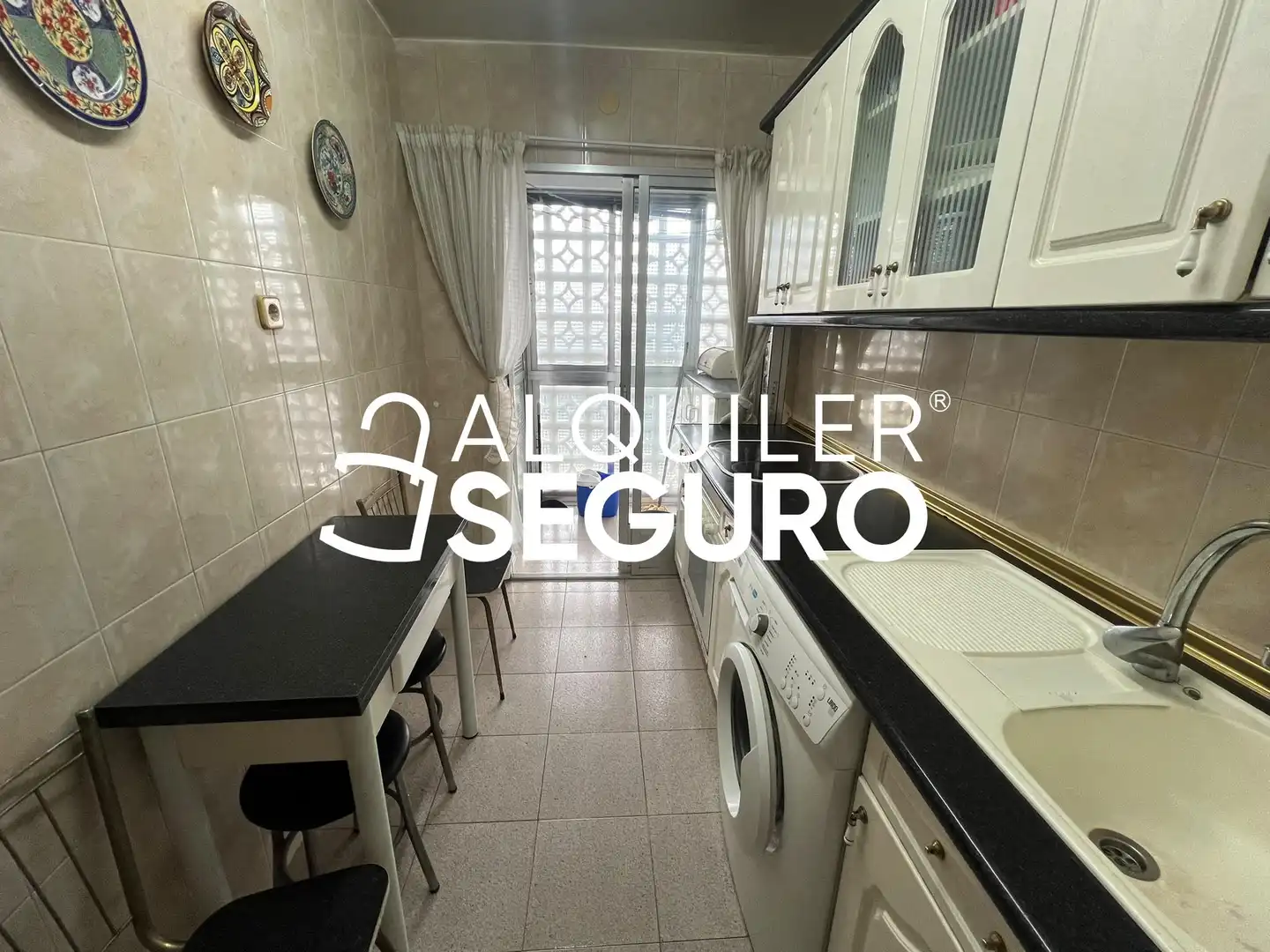 Cocina de Piso de alquiler en Fuencarral - El Pardo