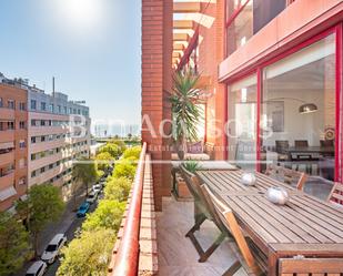 Exterior view of Flat for sale in  Barcelona Capital  with Air Conditioner, Heating and Terrace