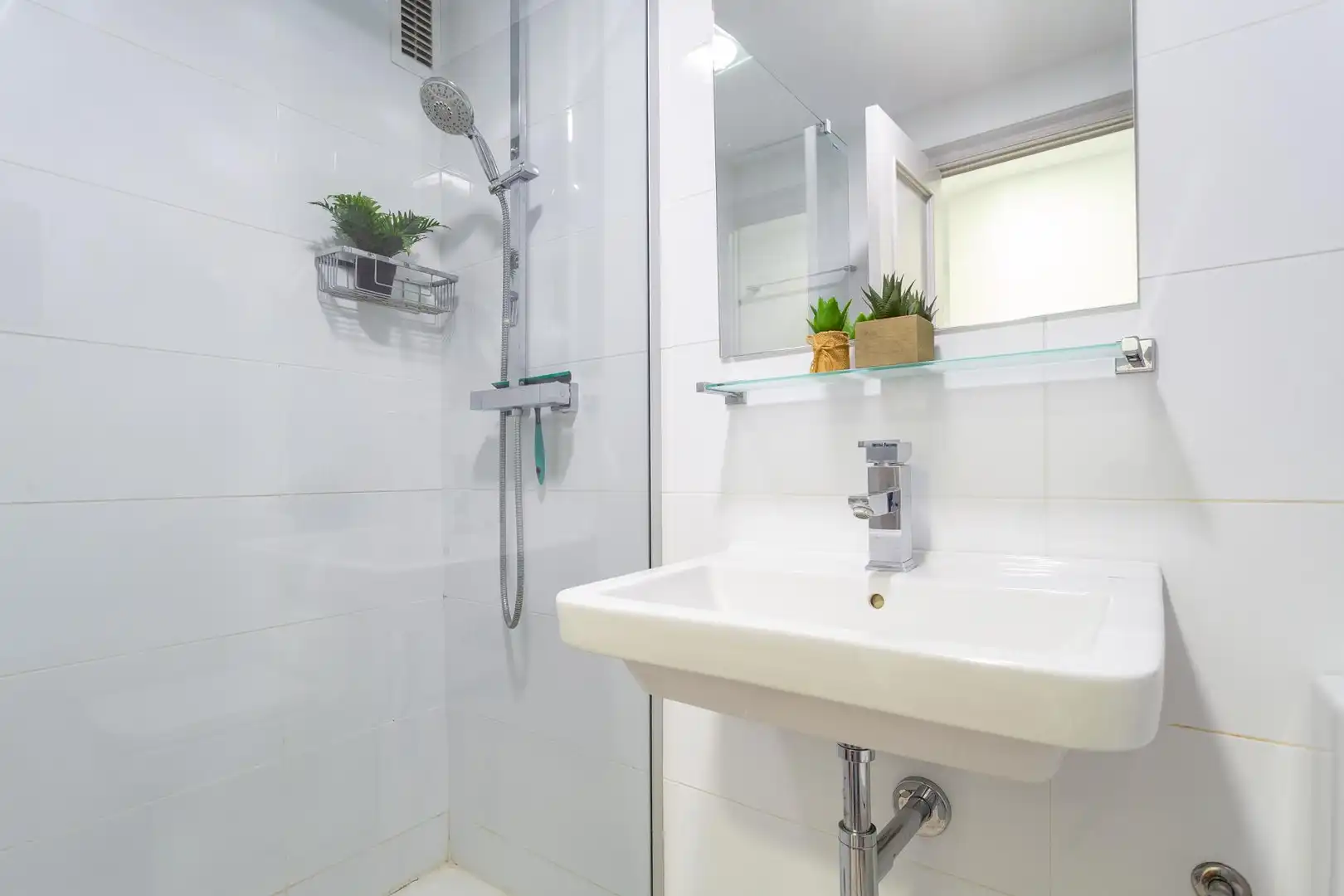 Bathroom of Apartments for sale in Cambrils  with Air Conditioner and Balcony