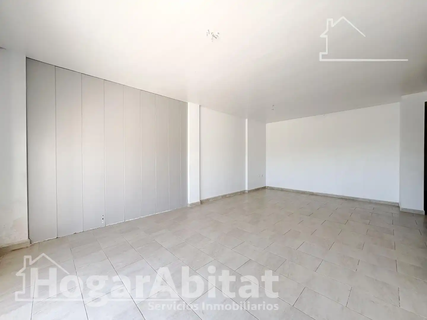 Sala d'estar de Àtic en venda en Vilallonga / Villalonga amb Terrassa, Balcó i Piscina comunitària