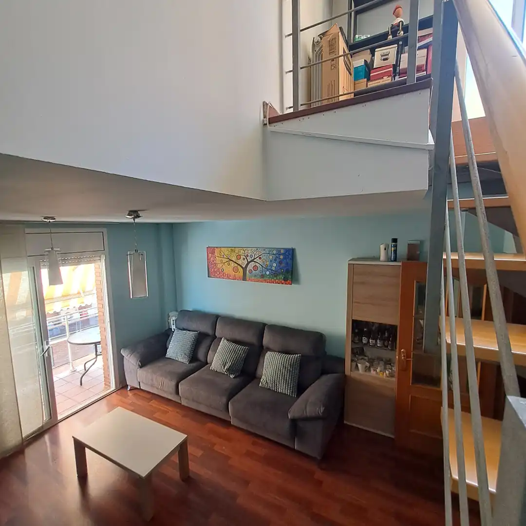 Sala de estar de Dúplex en venta en Castellbisbal con Calefacción, Parquet y Terraza
