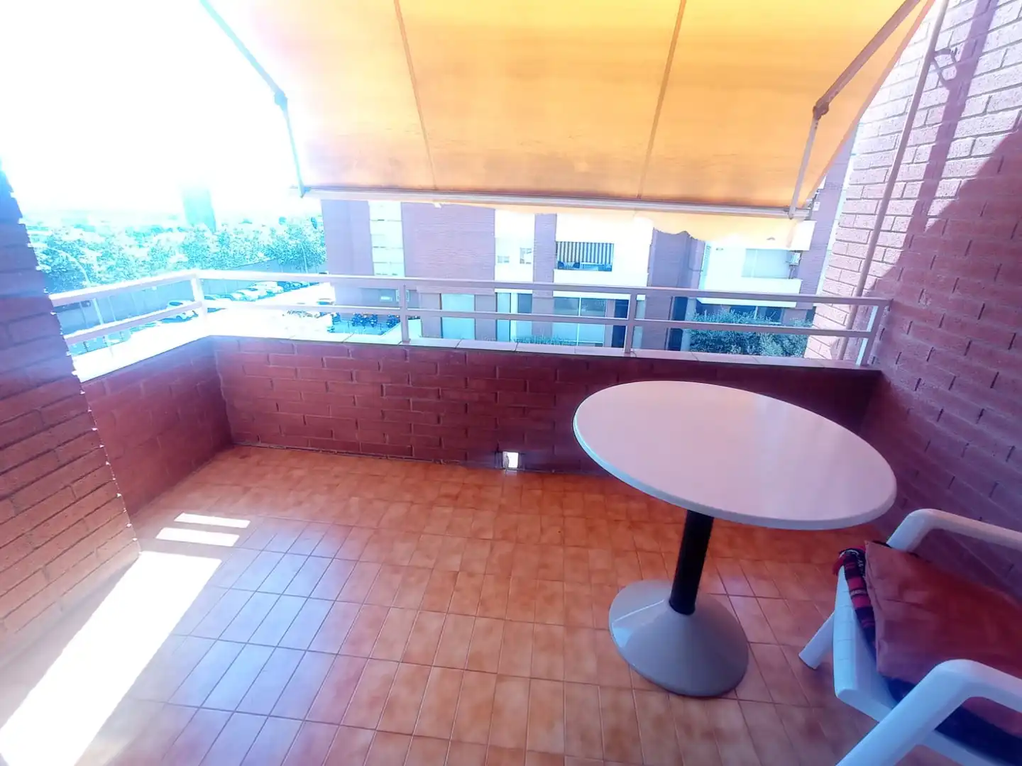 Piso con terraza en venta en Carrer d'Antoni Gaudí, imagen 3