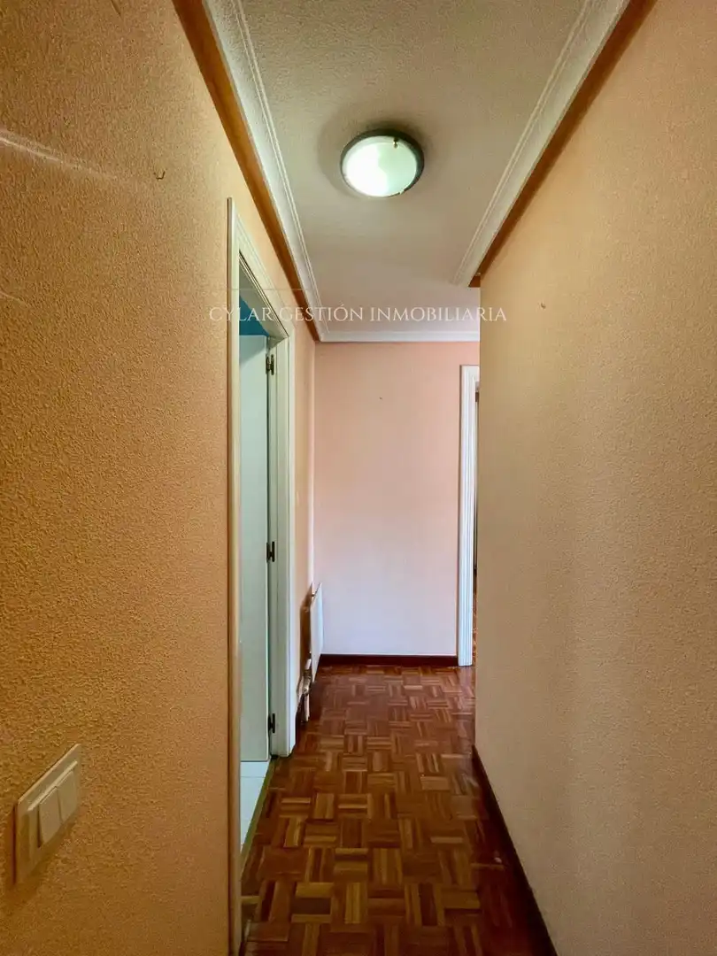Piso en venta en Salamanca con Calefacción, Terraza y Amueblado