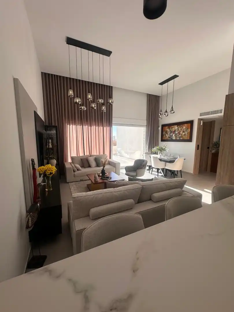 Sala d'estar de Casa o xalet en venda en Madrid
