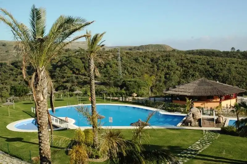 Swimming pool of Houses for sale in Benahavís  with Air Conditioner, Private garden and Terrace