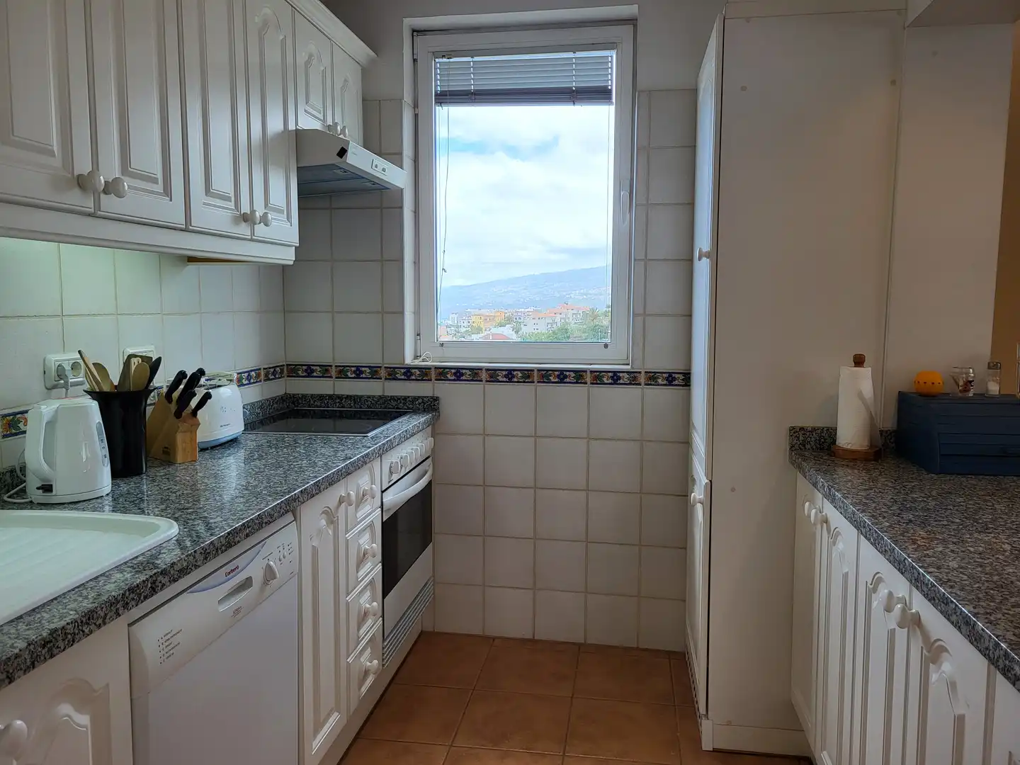 Cocina de Apartamento de alquiler en Los Realejos con Trastero, Piscina y Amueblado