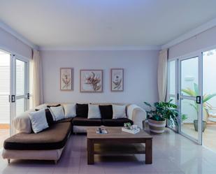 Living room of House or chalet for sale in Las Palmas de Gran Canaria  with Air Conditioner and Terrace