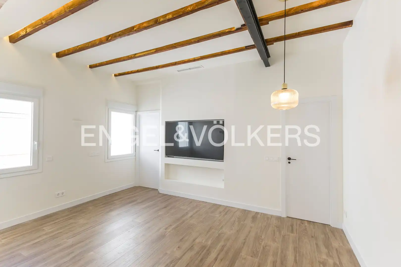 Living room of Flat for sale in Madrid  with Air Conditioner and Heating