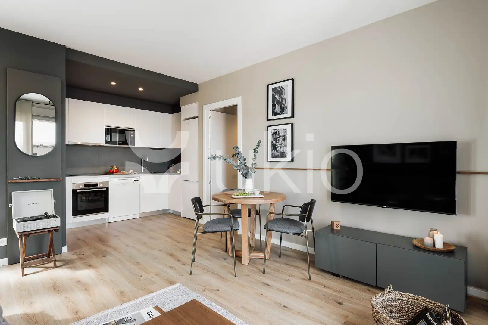 Sala de estar de Apartamento de alquiler en Barcelona con Aire acondicionado, Calefacción y Amueblado