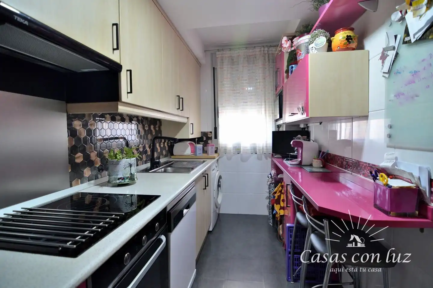 Cuina de Dúplex en venda en Cadrete amb Aire condicionat, Calefacció i Terrassa