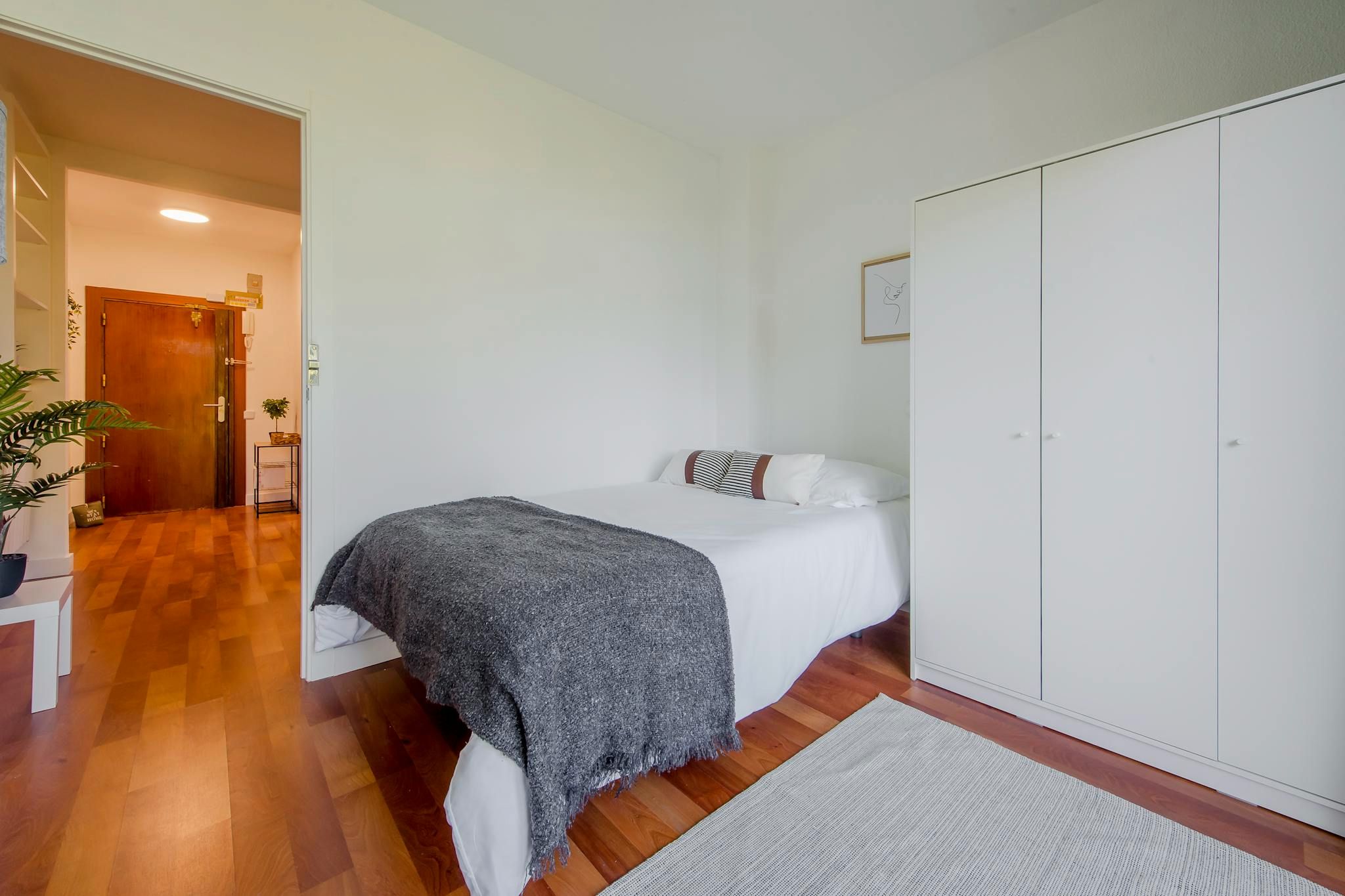 Bedroom of Flat to share in  Madrid Capital  with Furnished, Washing machine and Balcony