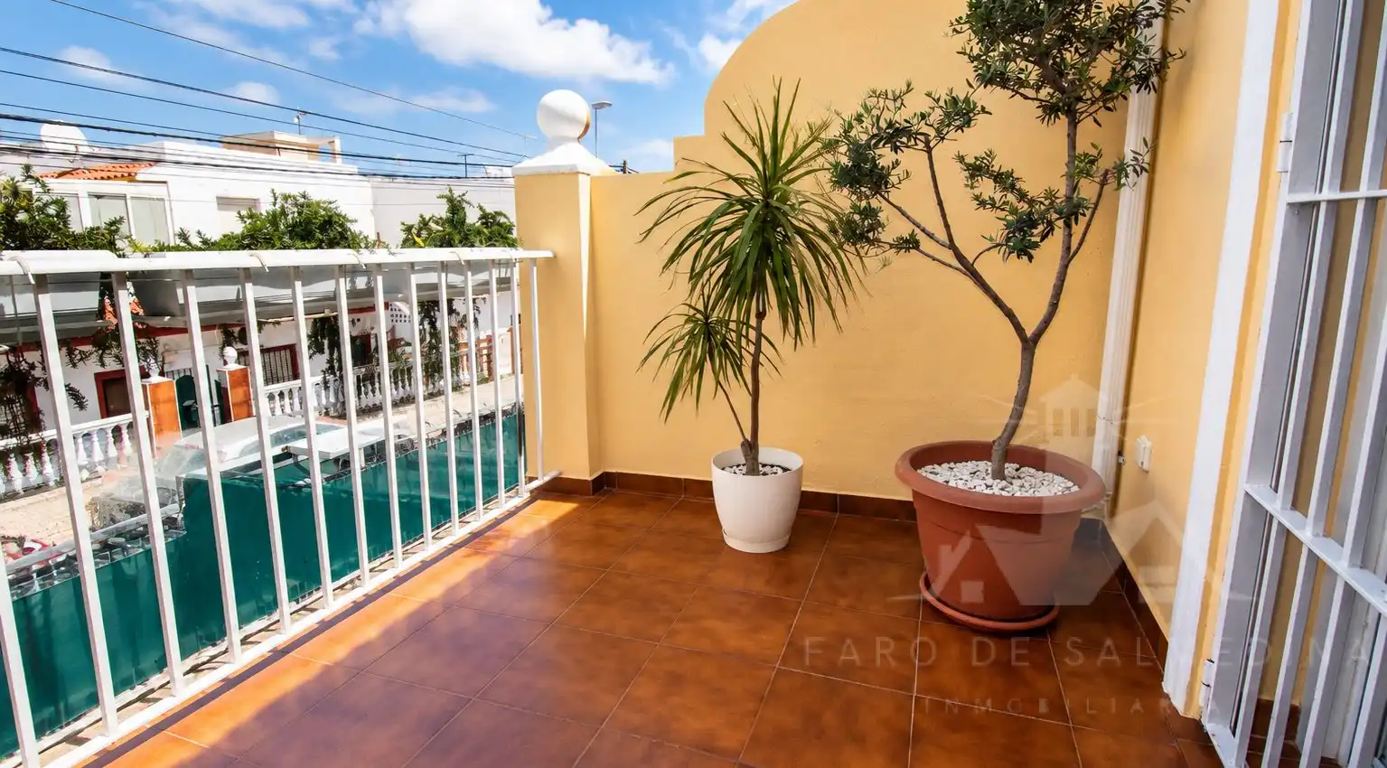 Terraza de Casa adosada en venta en Chipiona con Terraza