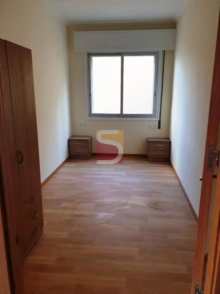 Habitación de Piso de alquiler en San Cibrao das Viñas con Calefacción y Terraza