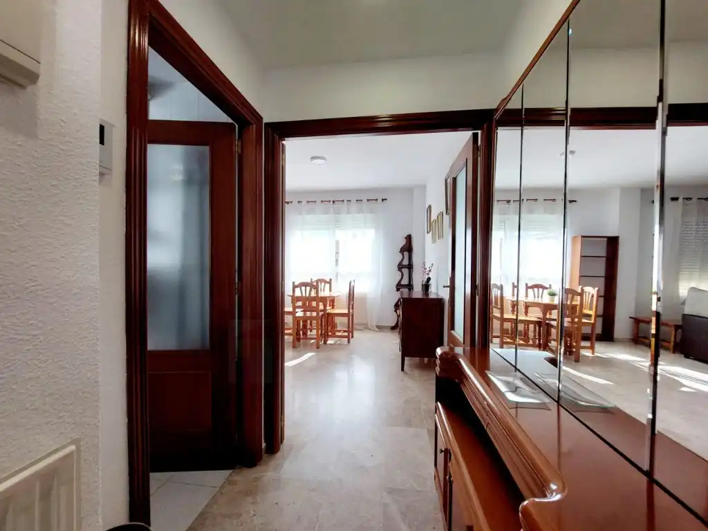 Apartament de lloguer a Avenida Sinforiano Madroñero, Valdepasillas - La Paz - Huerta Rosales