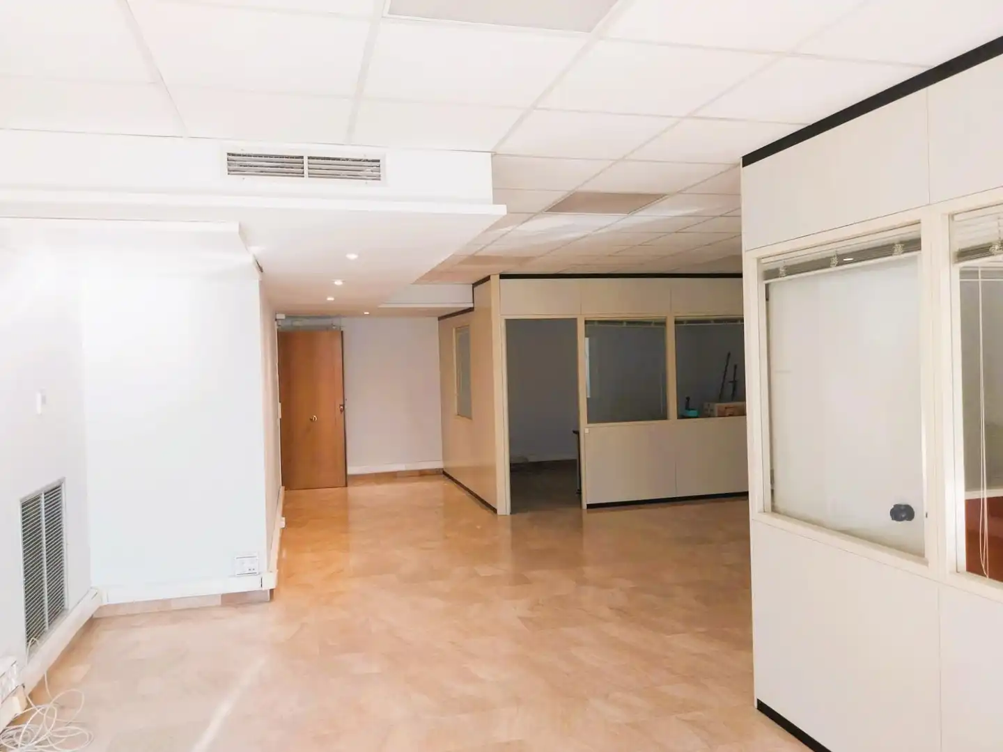 Bureau avec ascenseur à louer à Carrer Carrer Cristòfor Colom, imagen 5
