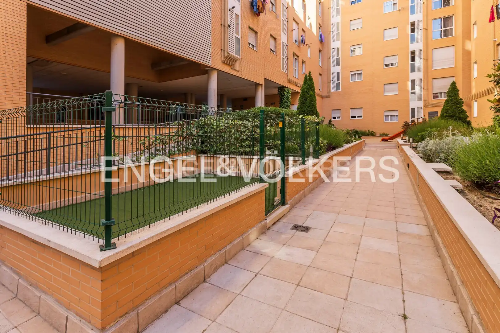 Terrace of Study for sale in Madrid  with Air Conditioner, Heating and Storage room