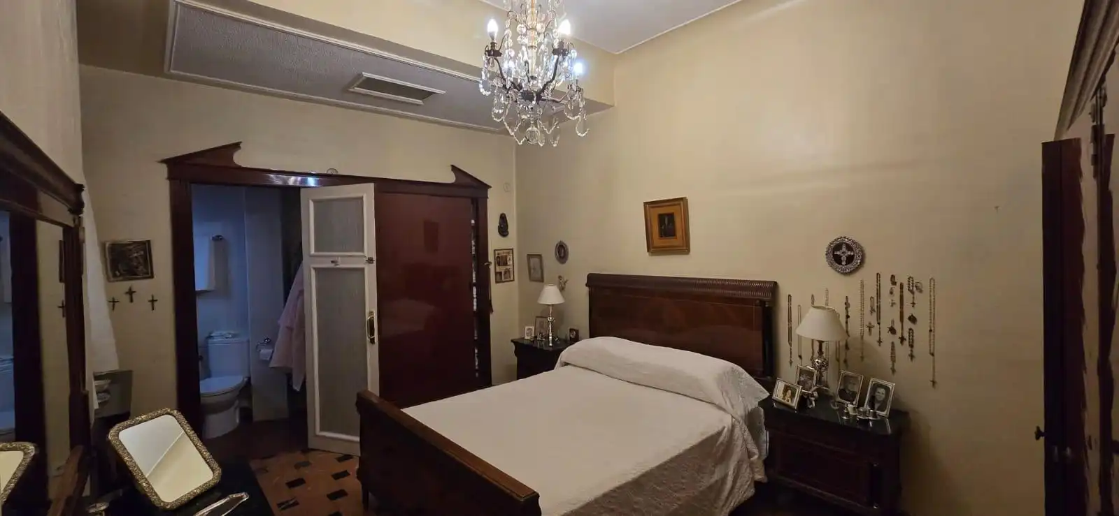 Bedroom of Flat for sale in Sevilla  with Air Conditioner, Terrace and Storage room