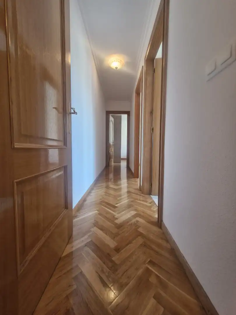 Wohnung zum Verkauf in Foz mit Heizung, Abstellraum und Möbliert