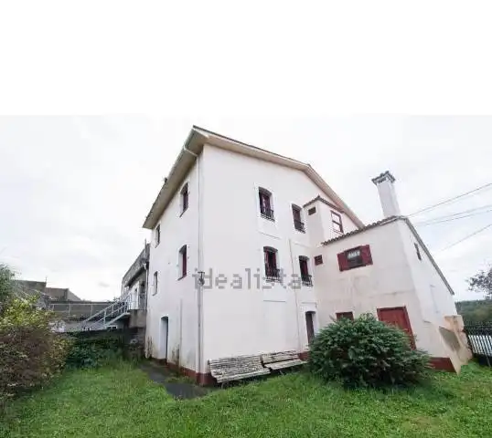 Vista exterior de Casa adosada en venta en Valdoviño con Jardín privado, Trastero y Amueblado