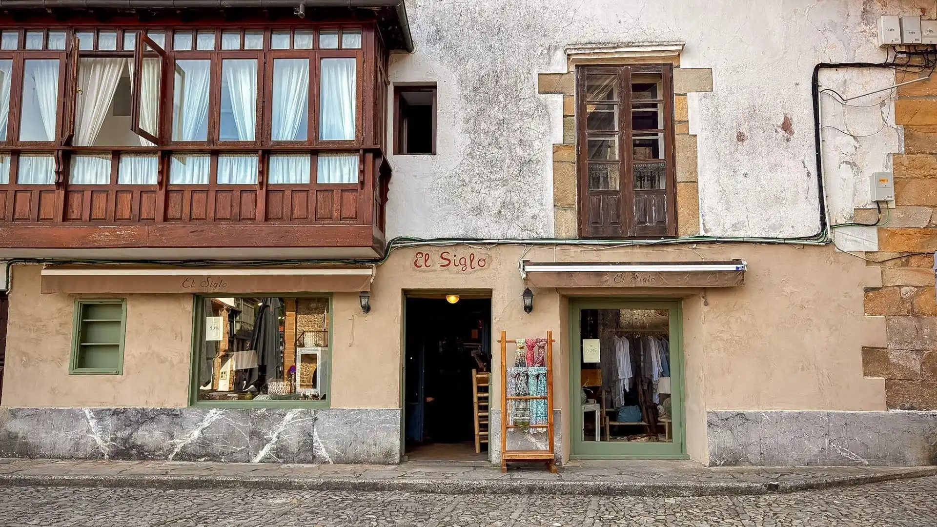 Local comercial en venta en Plaza CONSTITUCION (DE LA) 11
