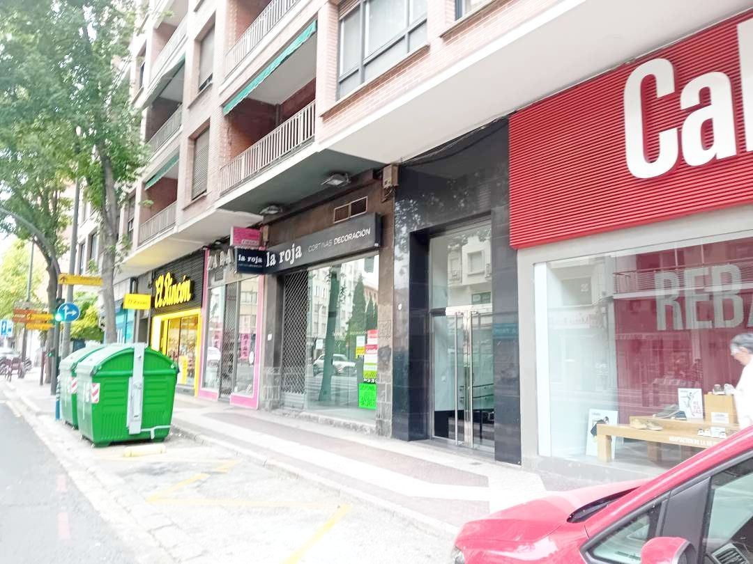 Local de lloguer en  Logroño