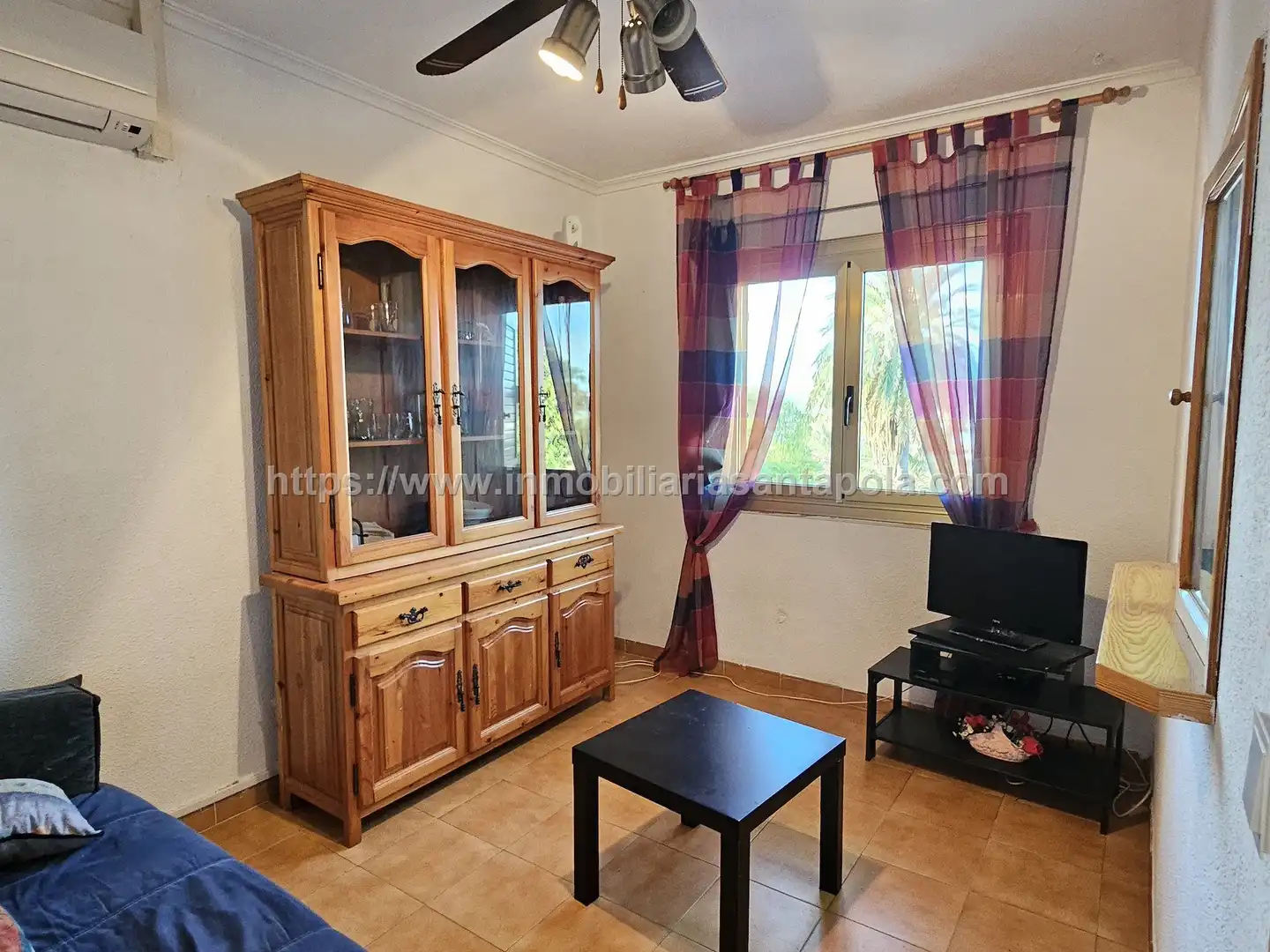 Sala de estar de Piso en venta en Santa Pola con Aire acondicionado, Piscina y Amueblado