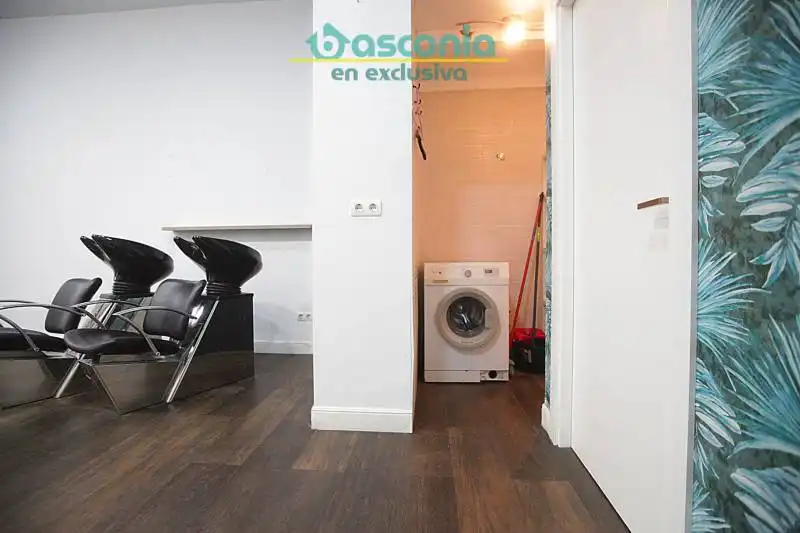 Local de alquiler en Basauri  con Aire acondicionado, Calefacción y Amueblado
