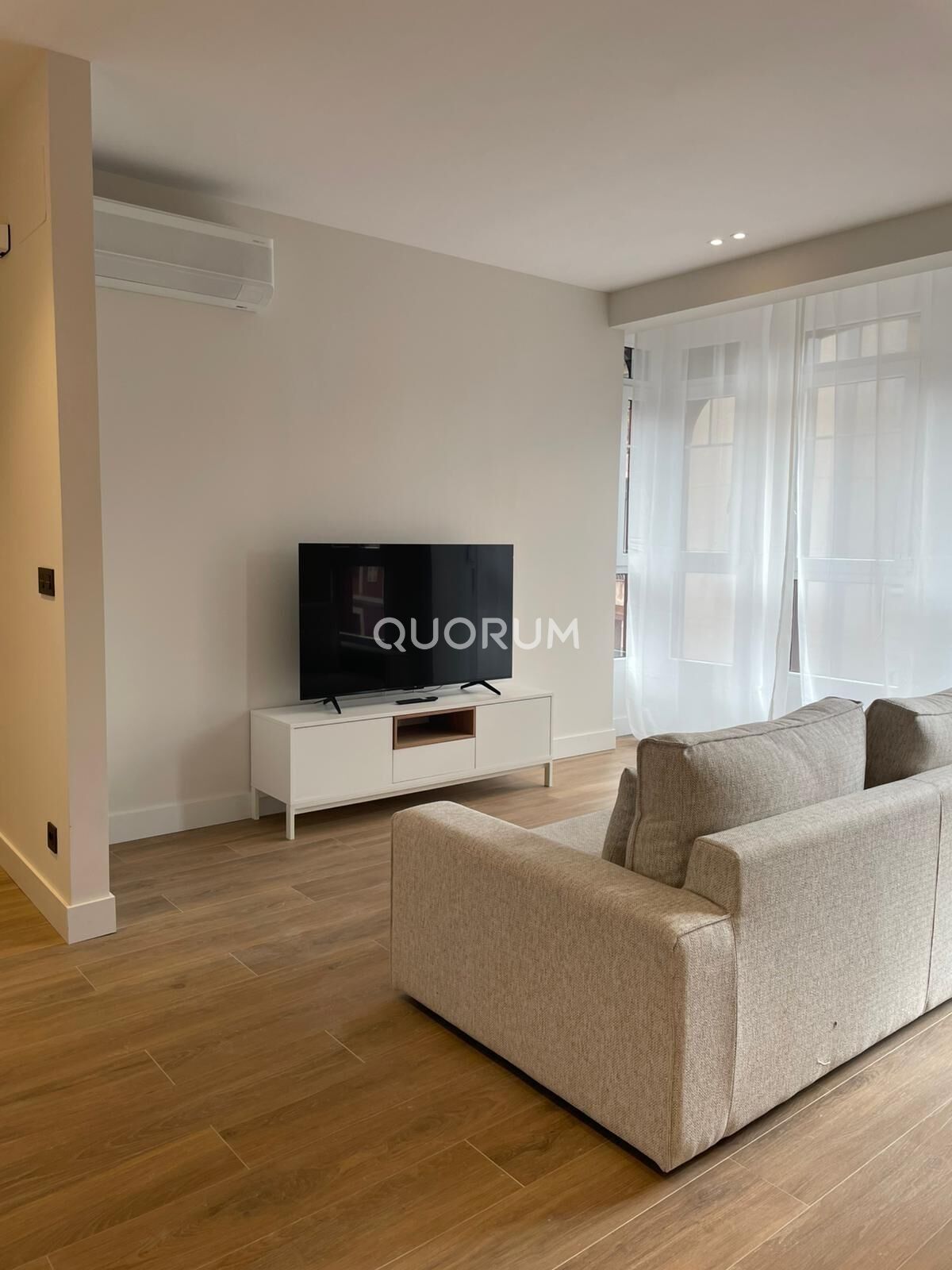 Sala d'estar de Pis de lloguer en Barakaldo  amb Moblat