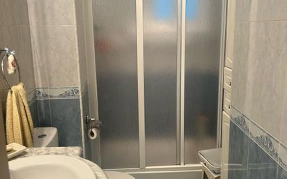 Bathroom of Flat for sale in Mataró