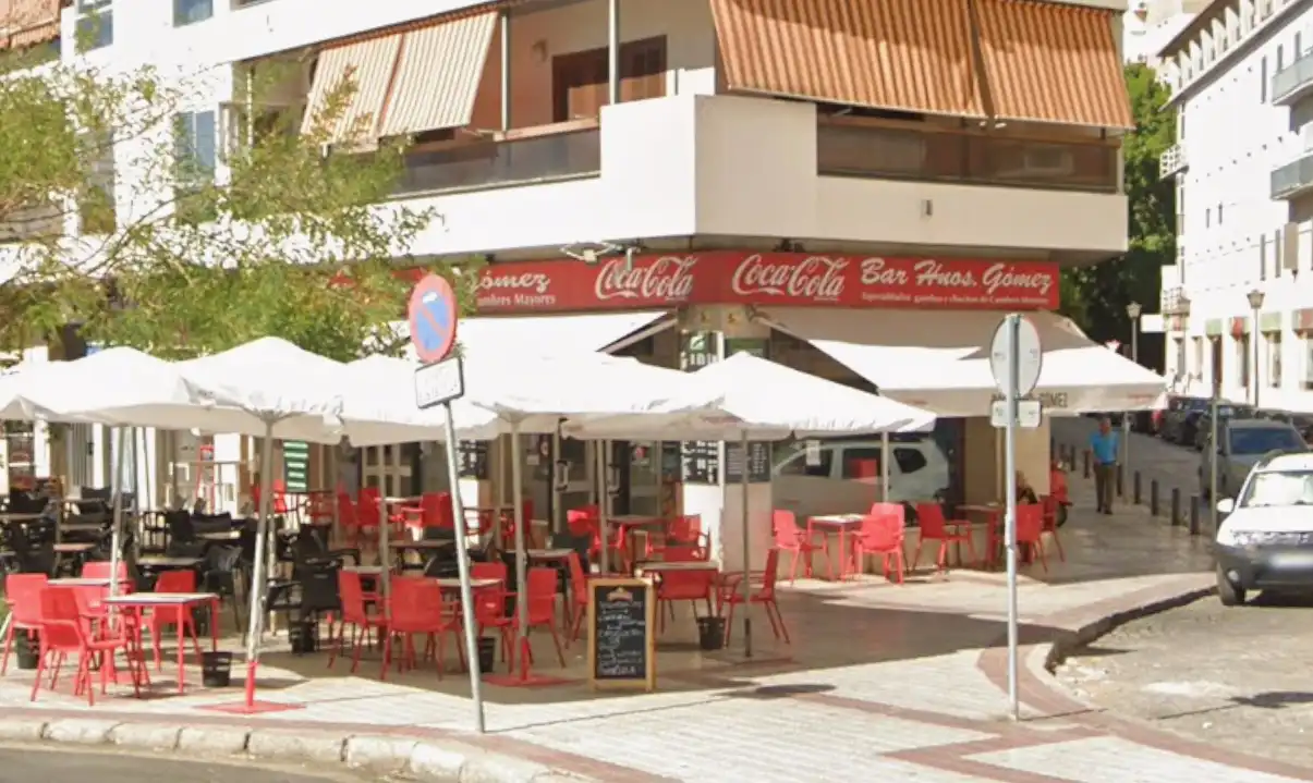 Local en venta en Sevilla con Aire acondicionado y Amueblado