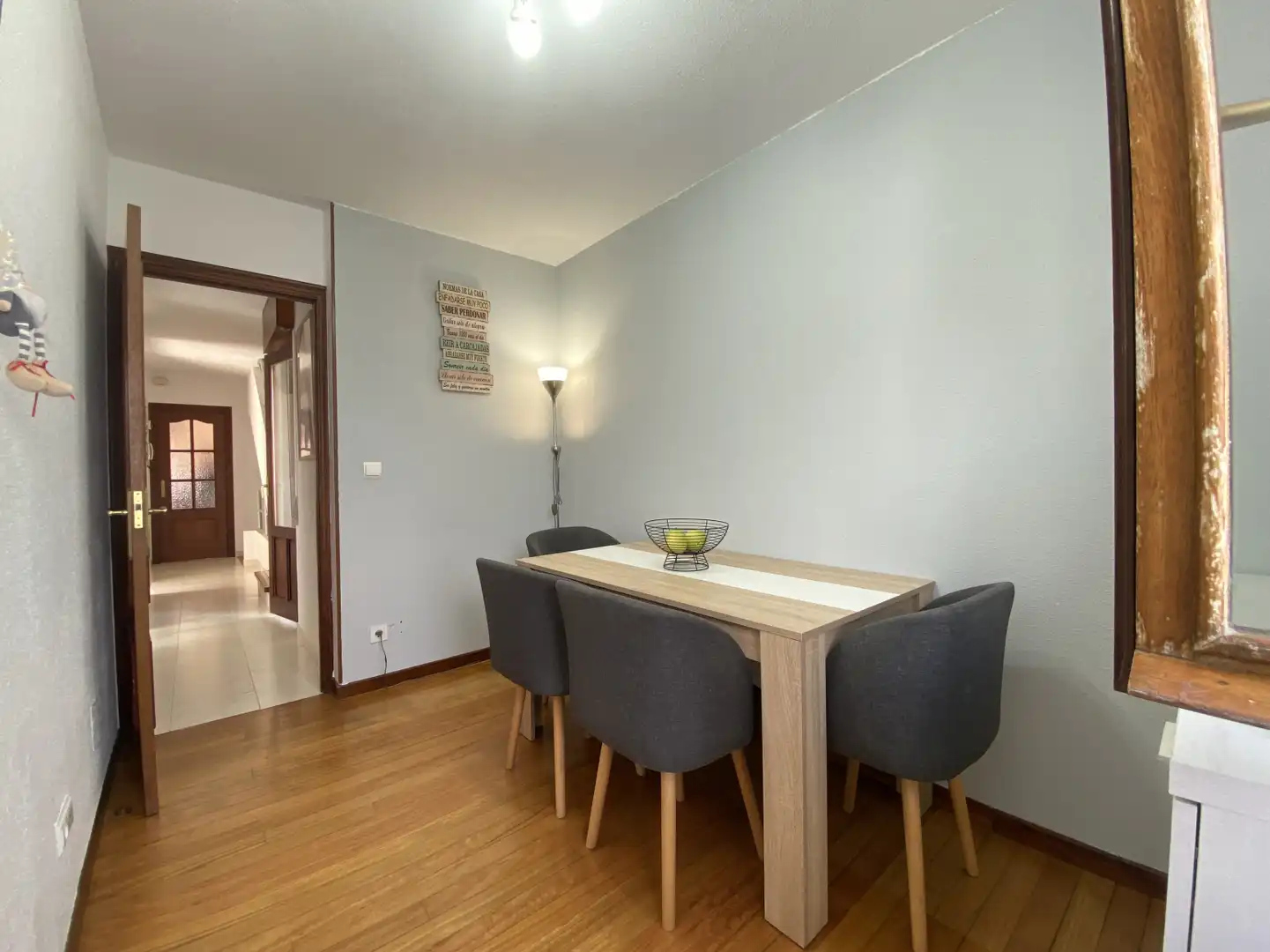 Comedor de Piso en venta en Torrelavega  con Calefacción, Parquet y Terraza